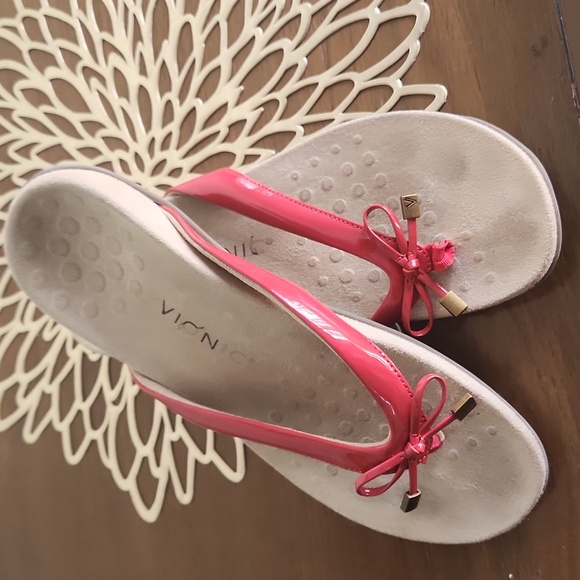 Vionic Sandals - Picture 3 of 3